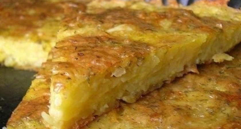 Запеканка из тёртого картофеля с сыром и чесноком: простой и вкусный рецепт