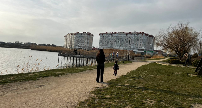 На майские праздники погода будет аномальной: синоптики рассказали, какую свинью она подложит россиянам